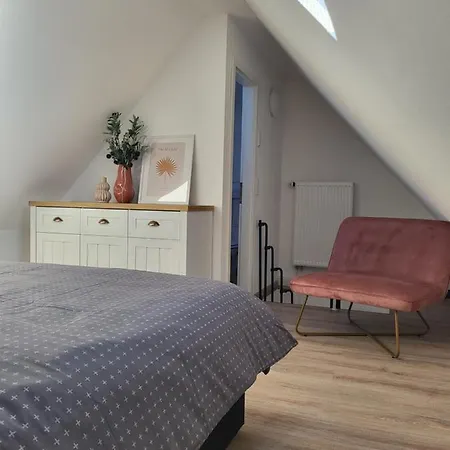 Beautiful Cozy Apartments Close To Lakes And Nature Parks Schwandorf in Bayern Exterior photo