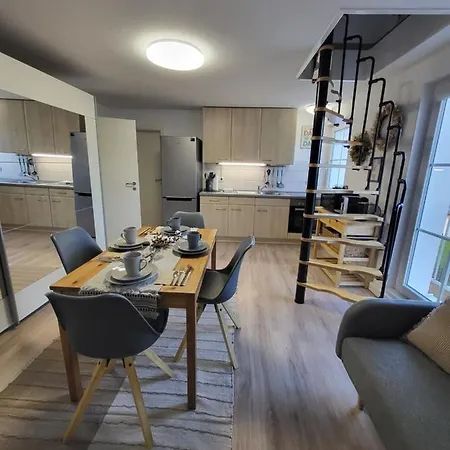 Beautiful Cozy Apartments Close To Lakes And Nature Parks Schwandorf in Bayern Exterior photo