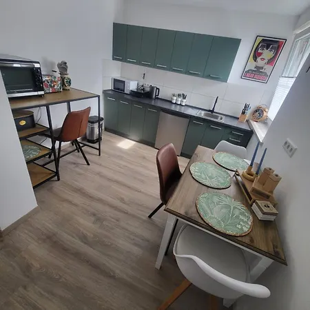 Beautiful Cozy Apartments Close To Lakes And Nature Parks Schwandorf in Bayern Exterior photo