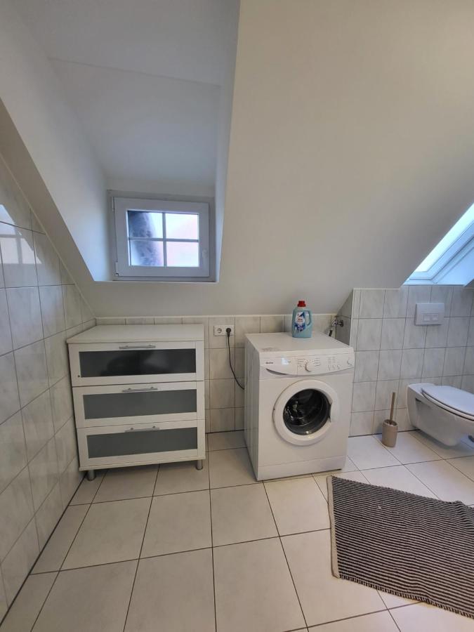 Apartment Beautiful Cozy Close To Lakes And Nature Parks