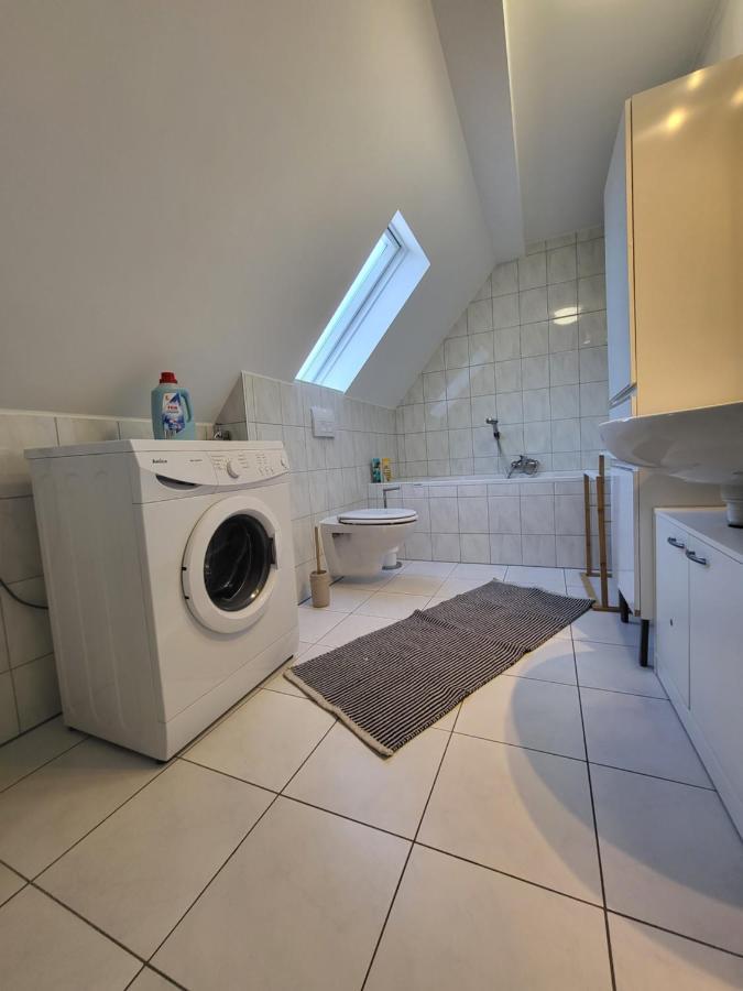 Apartment Beautiful Cozy Close To Lakes And Nature Parks