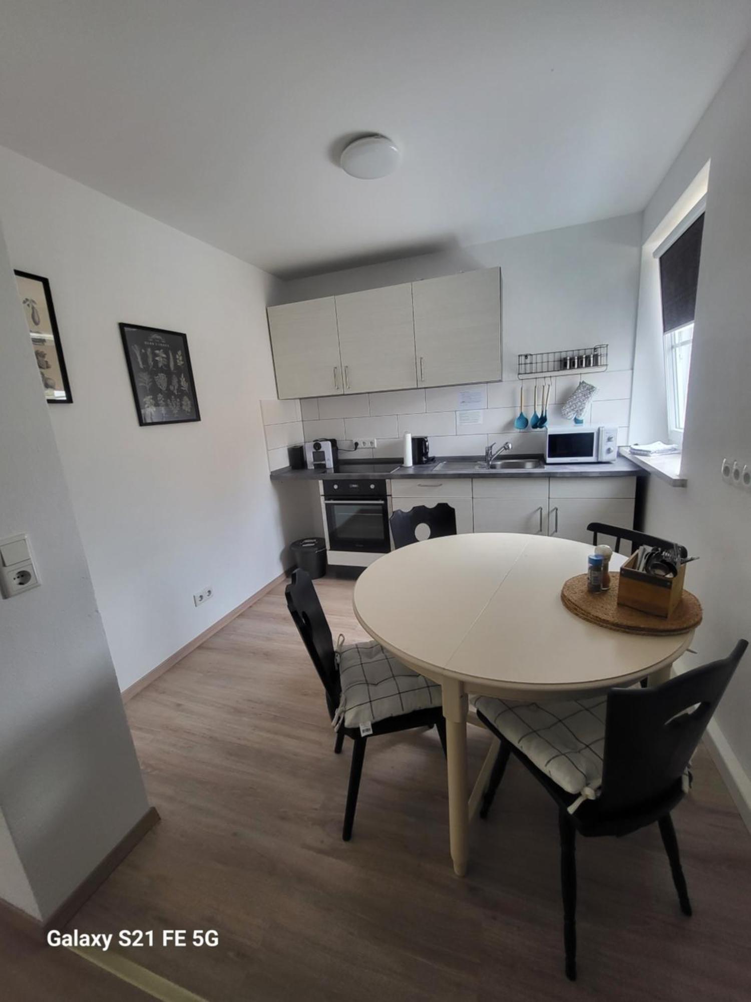 Beautiful Cozy Close To Lakes And Nature Parks Apartment
