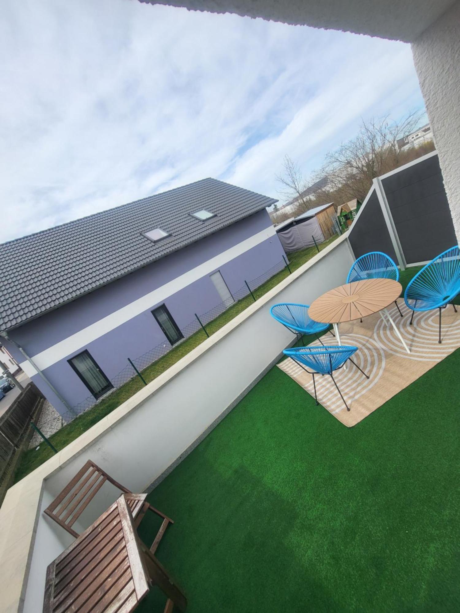 Beautiful Cozy Close To Lakes And Nature Parks Apartment Schwandorf in Bayern